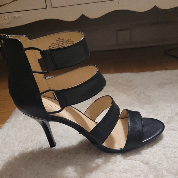 Brand new Black Leather heels Nine West - Picture 3 of 5